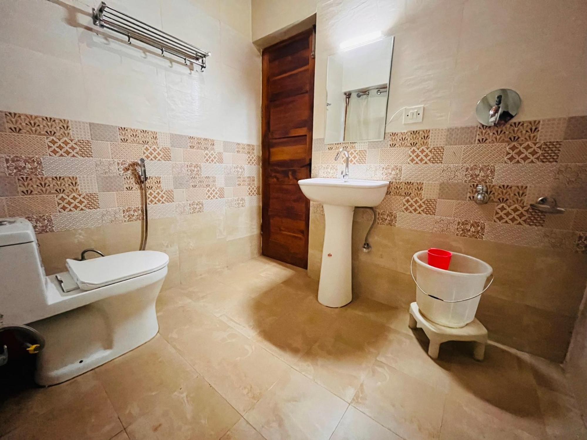 Himalayan River Mountain View 2 Bedrooms Cottage, Manali Екстер'єр фото