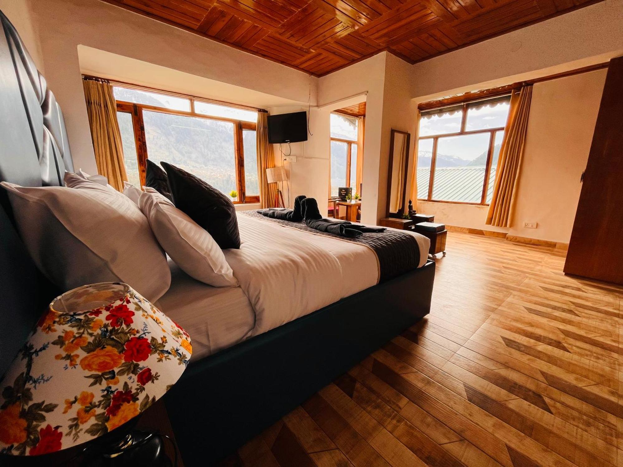 Himalayan River Mountain View 2 Bedrooms Cottage, Manali Екстер'єр фото