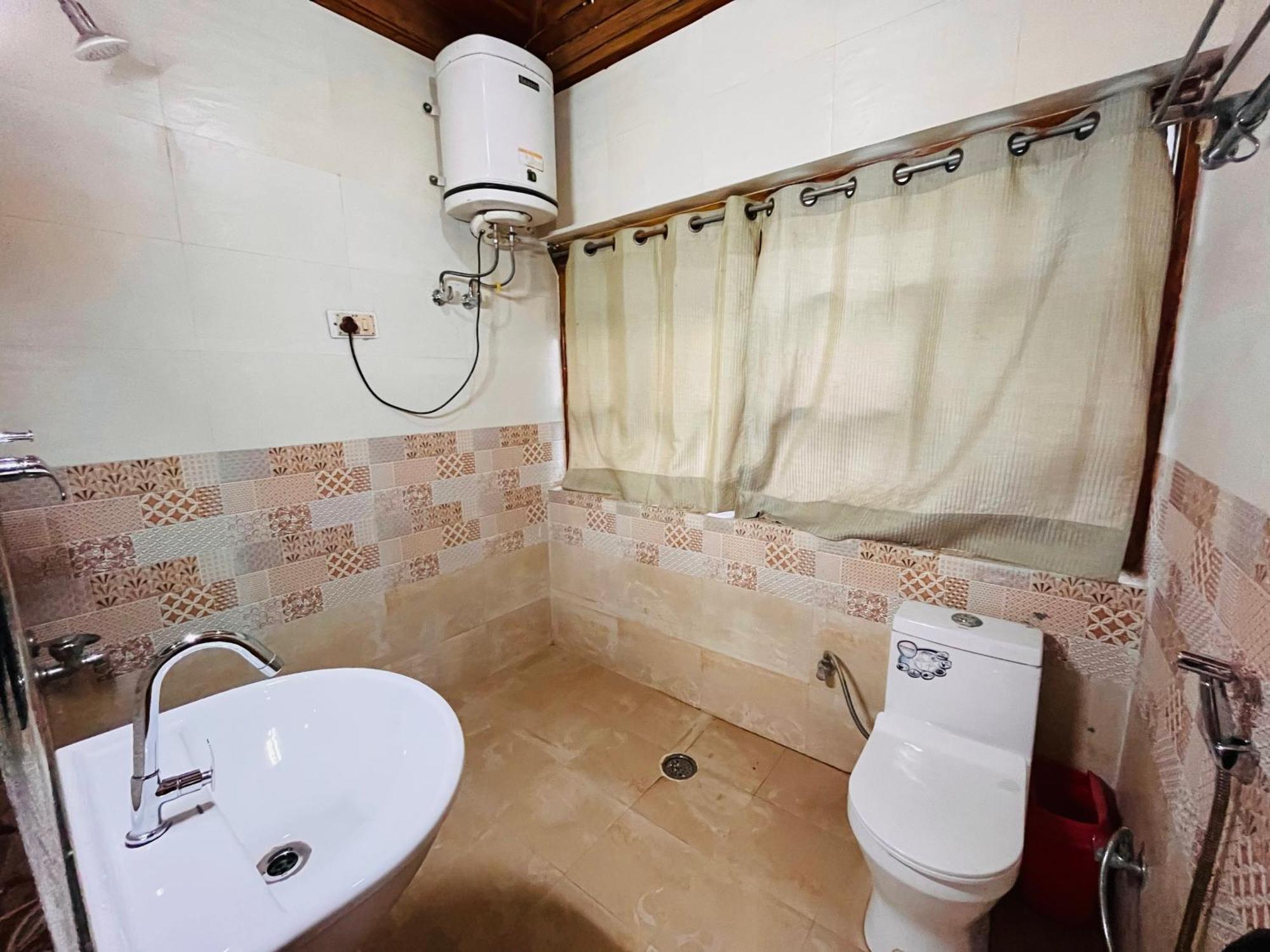 Himalayan River Mountain View 2 Bedrooms Cottage, Manali Екстер'єр фото